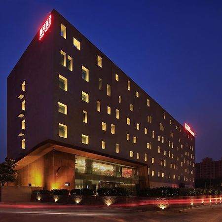 Ease House Luoyang Hotel Luoyang  Exterior photo
